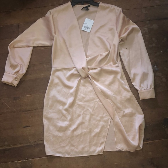 Forever 21 Dresses & Skirts - Silky Nude Side Slit Forever21 dress